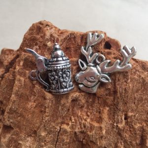 Set Bierkrug und Hirsch Metallanhänger
